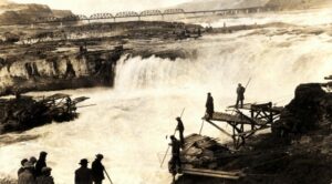 Celebrating Native Americans in the Gorge